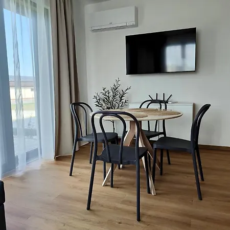 Apartment Komfortowy 2 Sypialnie 10 Min Od Plazy Parking Taras Grill Rewal